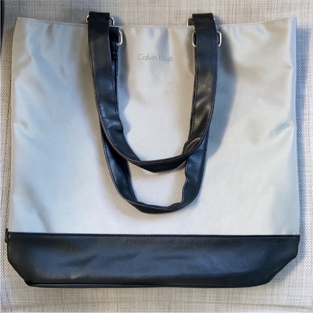 NWOT Calvin Klein Black and Gray Tote Bag